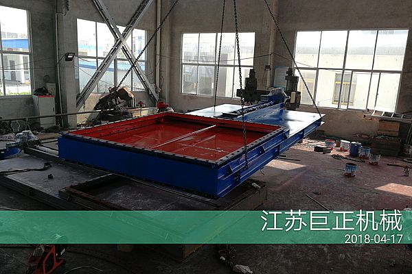 方形擋板門（寬3m）已成型，后期噴漆展示圖