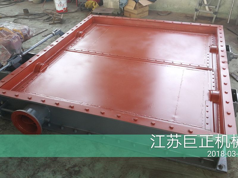 方形擋板門（寬9m）完工，準(zhǔn)備發(fā)貨