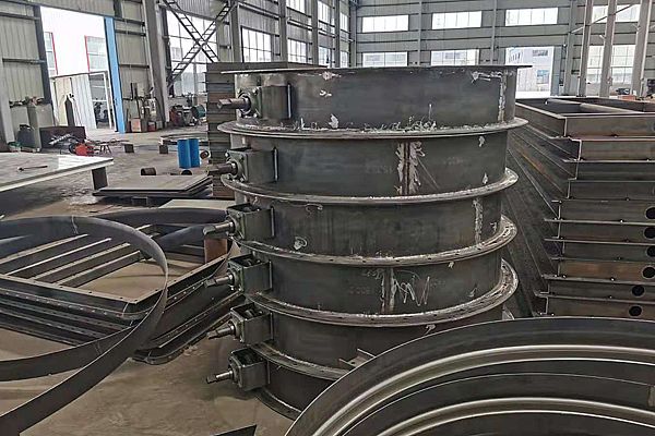 各類擋板門(mén)現(xiàn)場(chǎng)制作一覽