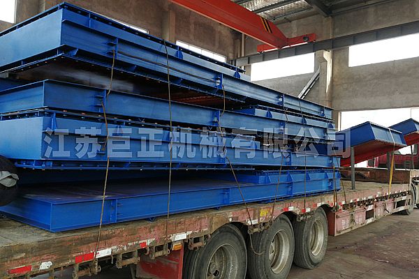 巨正機(jī)械公司一批擋板門(mén)驗(yàn)收合格，整裝待發(fā)了